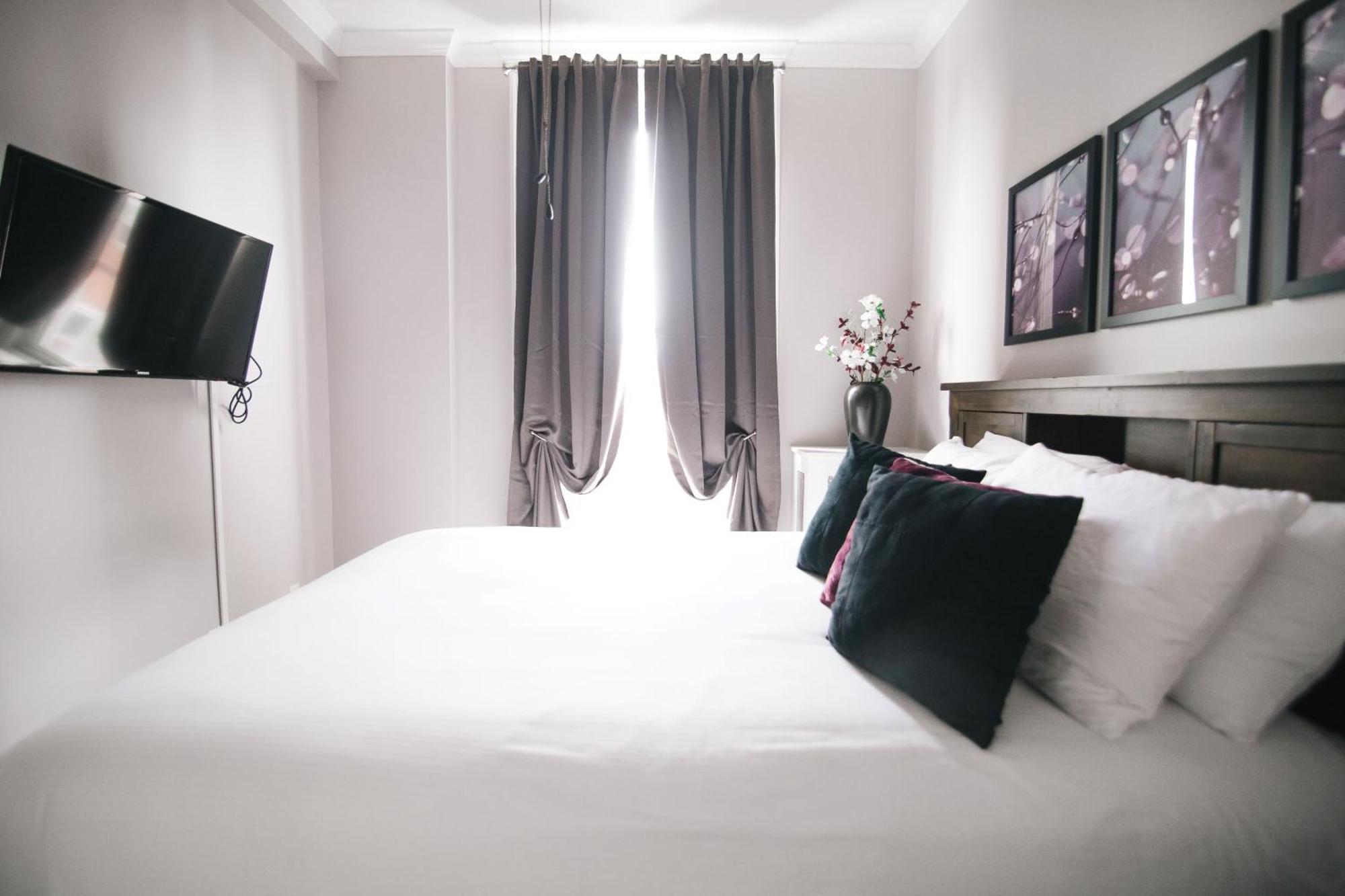 The Continental Hotel Centerville Bagian luar foto